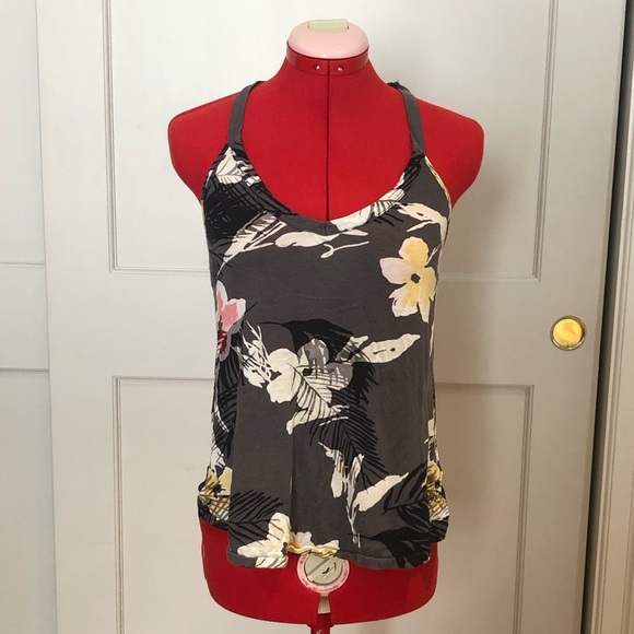elote Tops - Grey Floral Print T-Back Tank Top from Urban